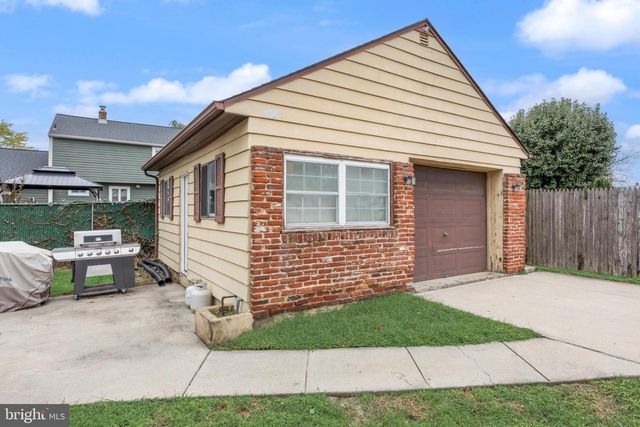 214 LINCOLN AVE, Edgewater Park Twp, NJ 08010