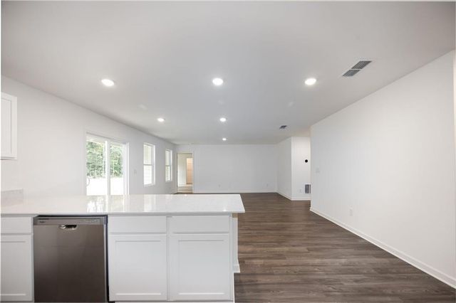 213 TJ's Trail, Hogansville, GA 30230