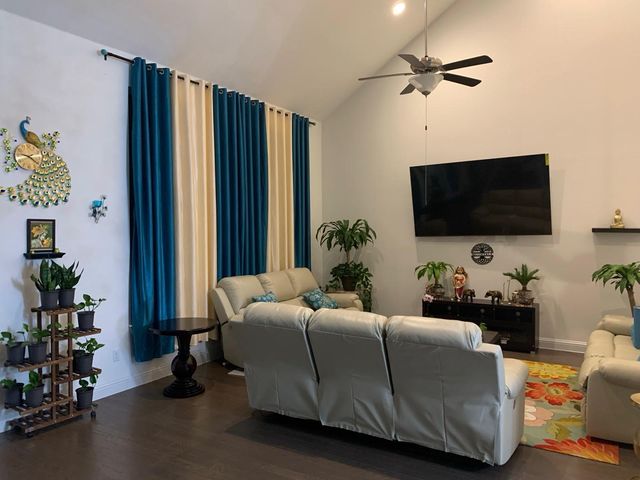 813 Palamos DR, Leander, TX 78641