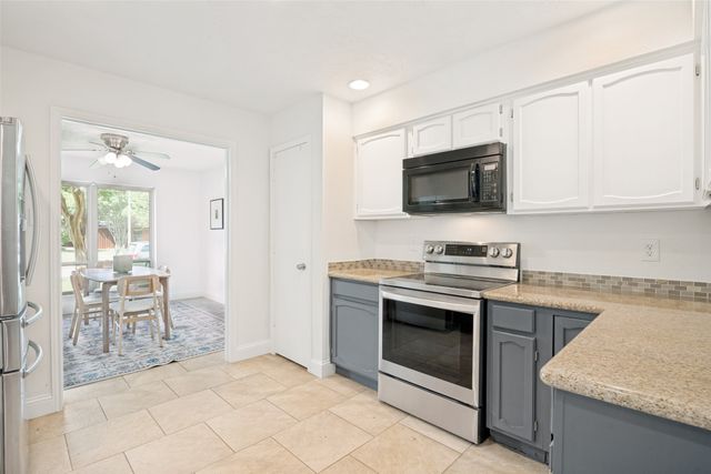 1200 Colmar Drive, Plano, TX 75023
