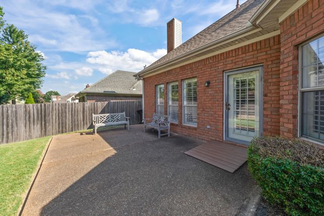 6739 STONETRACE DR, Bartlett, TN 38135