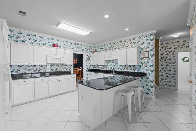 6739 STONETRACE DR, Bartlett, TN 38135