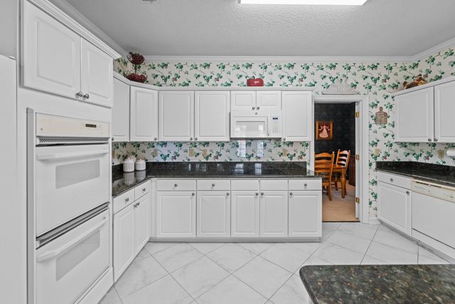 6739 STONETRACE DR, Bartlett, TN 38135