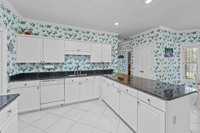 6739 STONETRACE DR, Bartlett, TN 38135