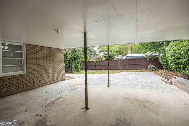 1700 N Dixon Drive, Columbus, GA 31906