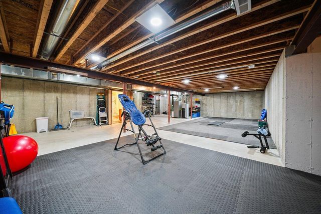 715 Vanessa Way, Kouts, IN 46347