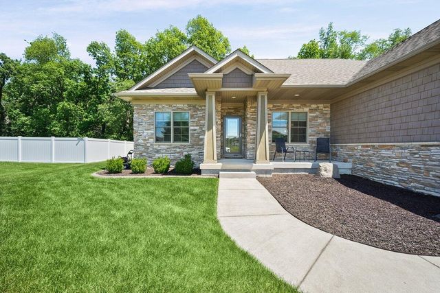 715 Vanessa Way, Kouts, IN 46347
