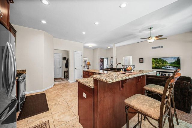 715 Vanessa Way, Kouts, IN 46347