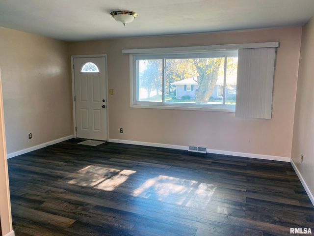 1829 W DAYTONA Drive, Peoria, IL 61614