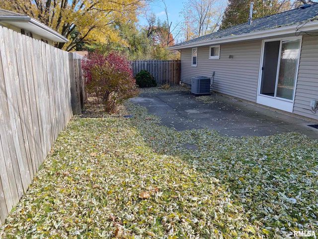 1829 W DAYTONA Drive, Peoria, IL 61614