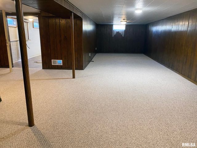 1829 W DAYTONA Drive, Peoria, IL 61614