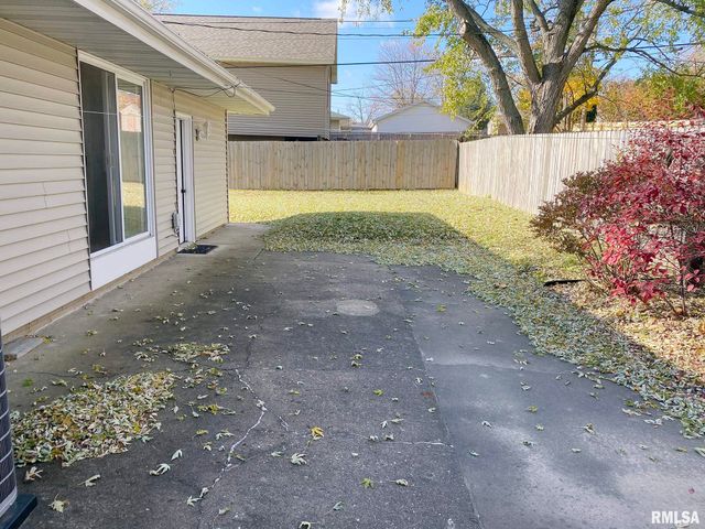 1829 W DAYTONA Drive, Peoria, IL 61614