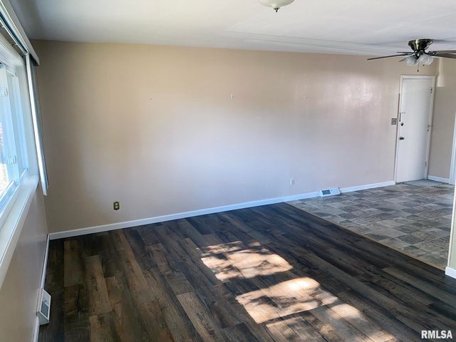 1829 W DAYTONA Drive, Peoria, IL 61614