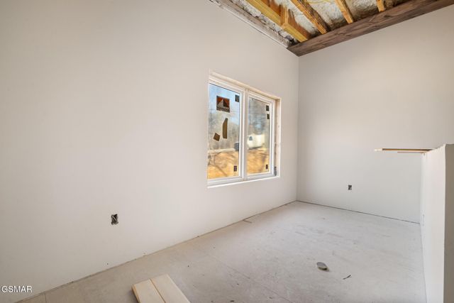 613 Country Oaks Drive, Pigeon Forge, TN 37863