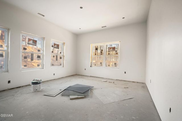 613 Country Oaks Drive, Pigeon Forge, TN 37863