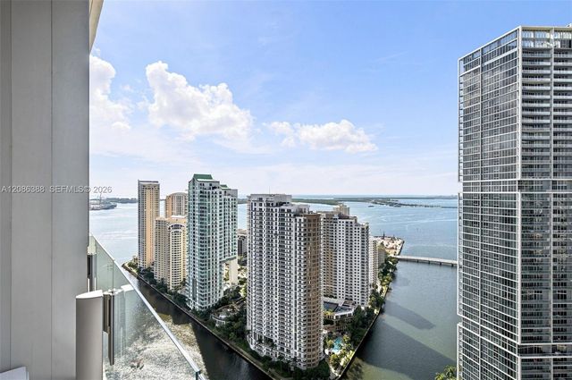 300 Biscayne Blvd Way 3807, Miami, FL 33131