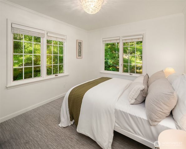10157 SW 263rd Street, Vashon, WA 98070