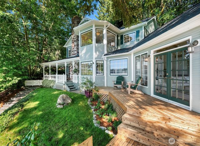 10157 SW 263rd Street, Vashon, WA 98070