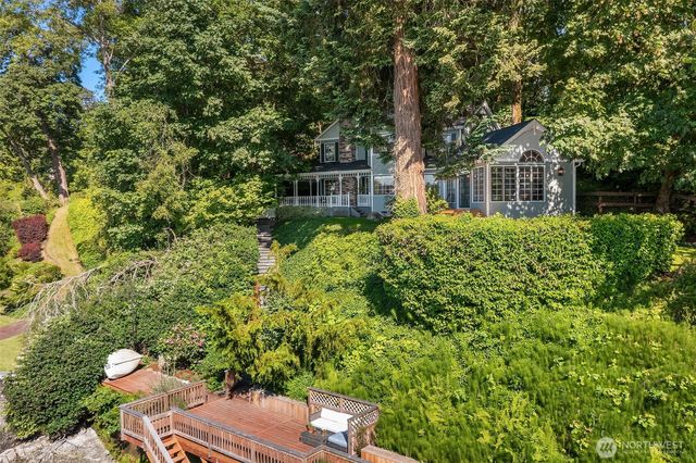 10157 SW 263rd Street, Vashon, WA 98070
