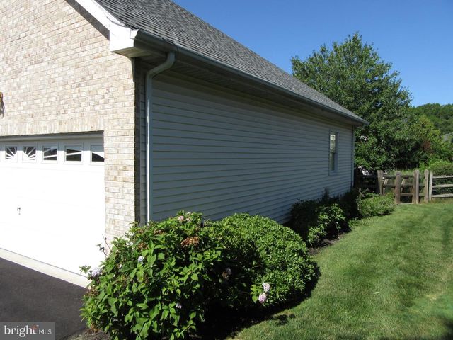 213 MEGAN DR, Bear, DE 19701