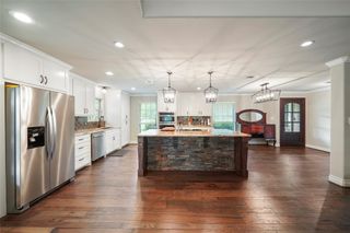 143 Linnwood Drive, New Caney, TX 77357