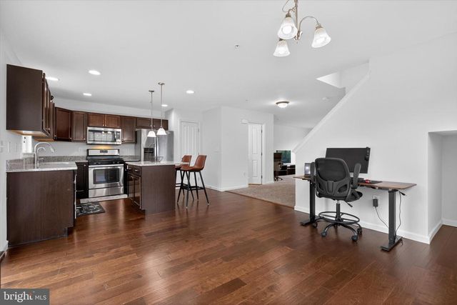 5005 LAUREL VALLEY LN, Enola, PA 17025