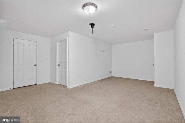 5005 LAUREL VALLEY LN, Enola, PA 17025