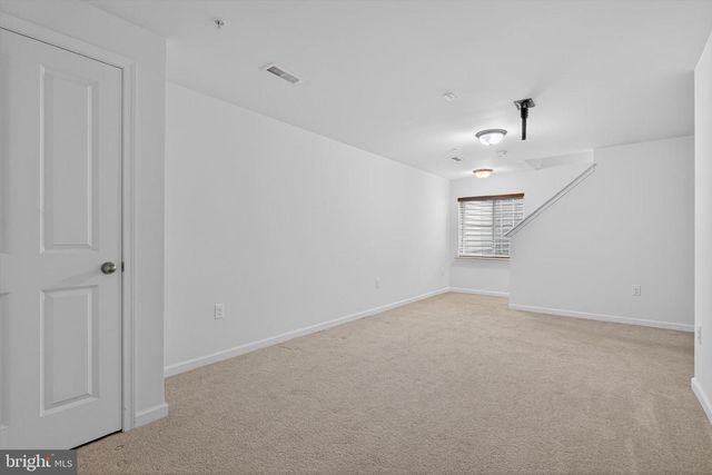 5005 LAUREL VALLEY LN, Enola, PA 17025