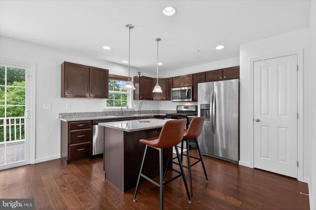 5005 LAUREL VALLEY LN, Enola, PA 17025