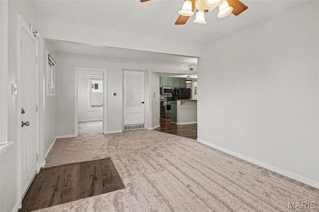 1725 Saint Catherine Street, Florissant, MO 63033