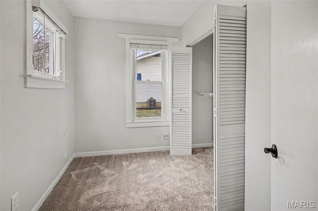 1725 Saint Catherine Street, Florissant, MO 63033