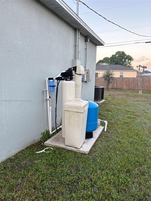 Image 13 of property listing at 8065 97th Ave, Vero Beach, FL 32967