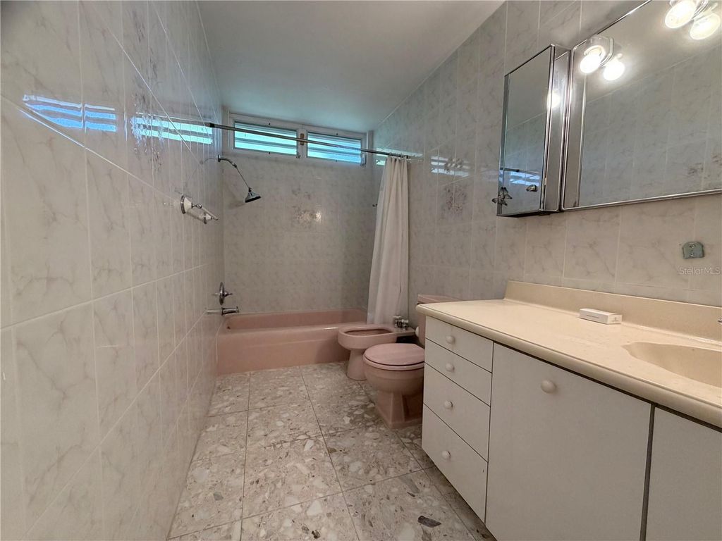 Image 21 of property listing at 2 VALLEY VIEW DRIVE, Caguas, PR 00725