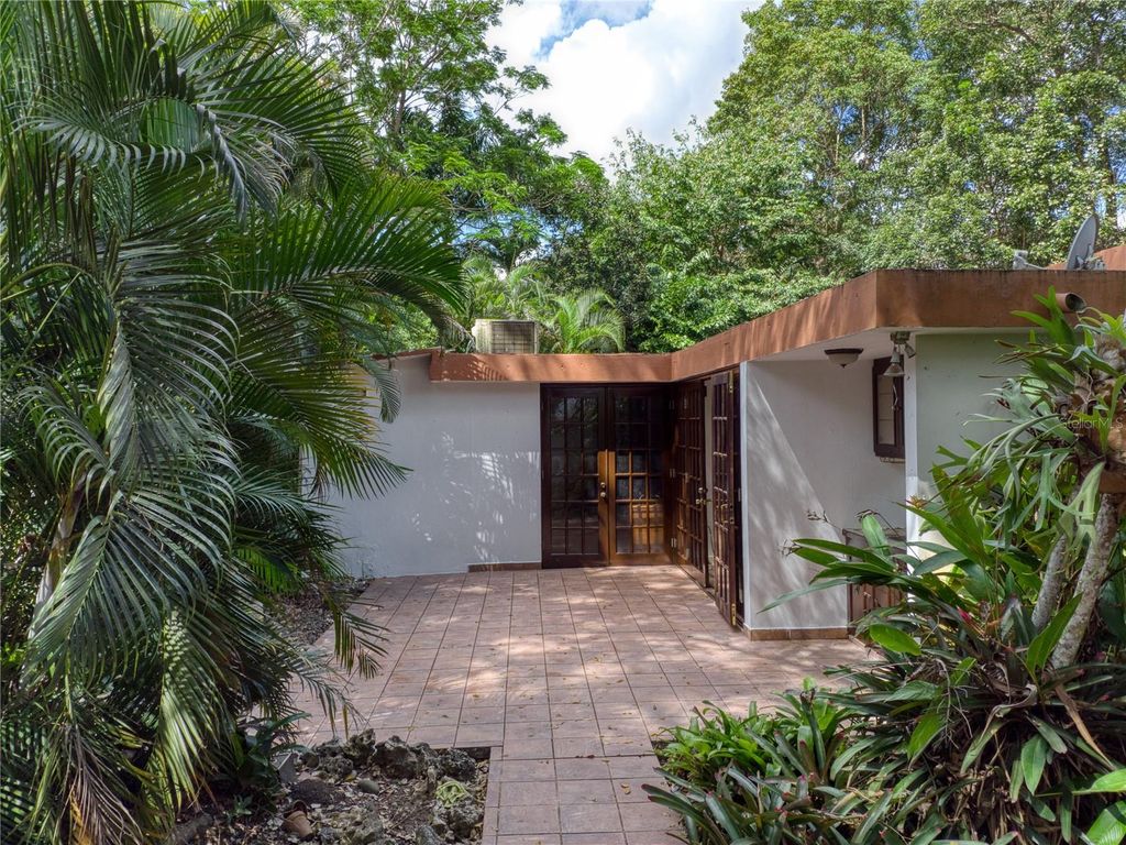 Image 28 of property listing at 2 VALLEY VIEW DRIVE, Caguas, PR 00725