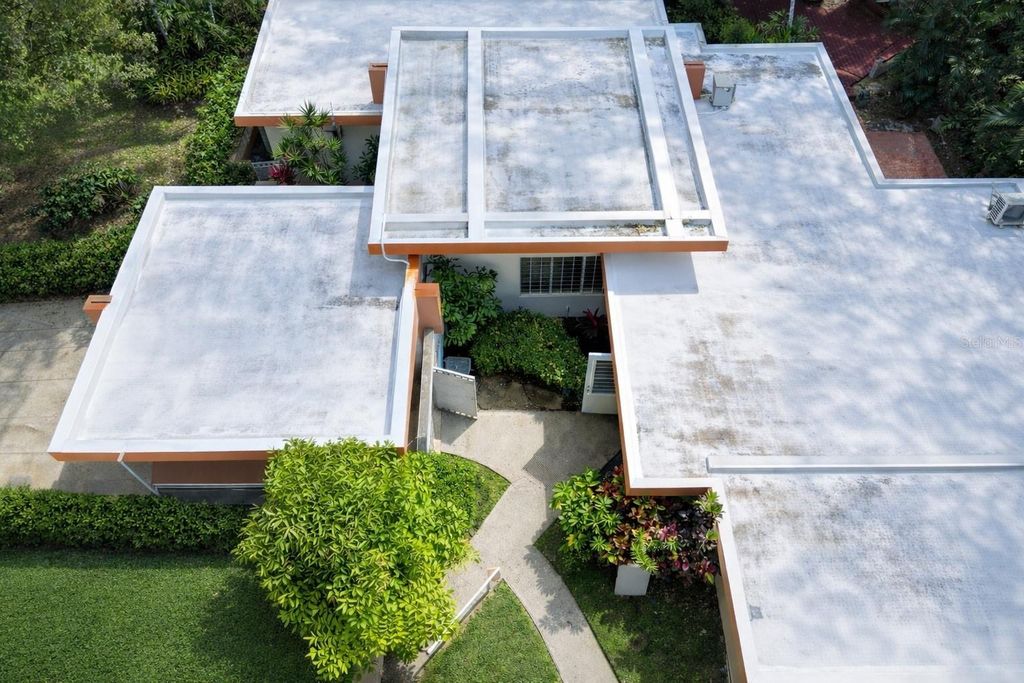 Image 8 of property listing at 2 VALLEY VIEW DRIVE, Caguas, PR 00725