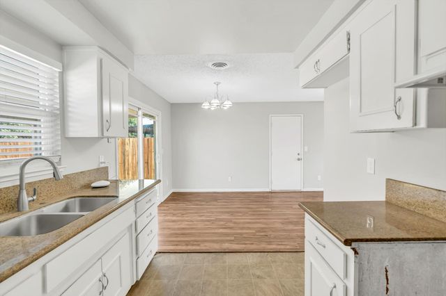 1539 Karen Way, Olivehurst, CA 95961