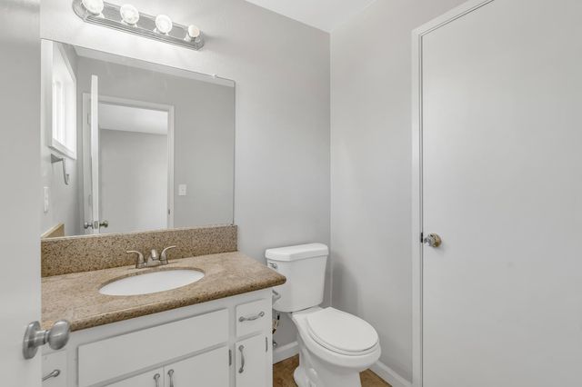 1539 Karen Way, Olivehurst, CA 95961