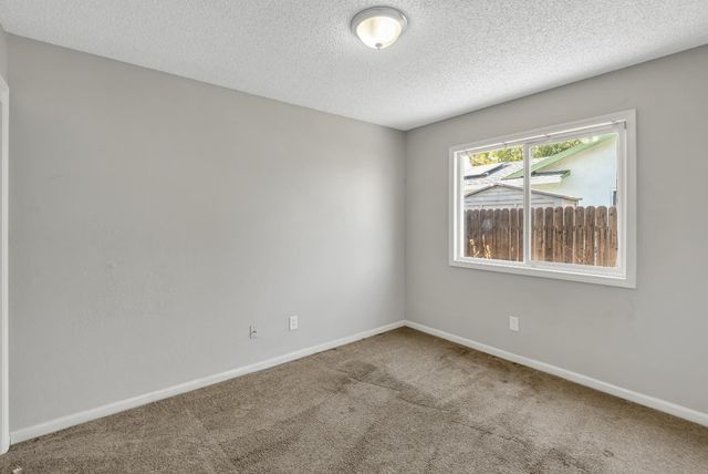 1539 Karen Way, Olivehurst, CA 95961