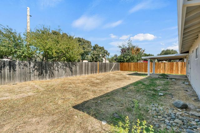 1539 Karen Way, Olivehurst, CA 95961