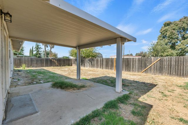 1539 Karen Way, Olivehurst, CA 95961
