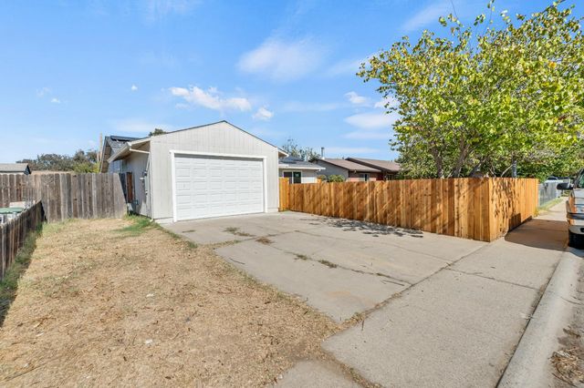 1539 Karen Way, Olivehurst, CA 95961
