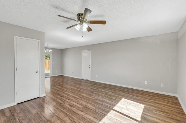 1539 Karen Way, Olivehurst, CA 95961