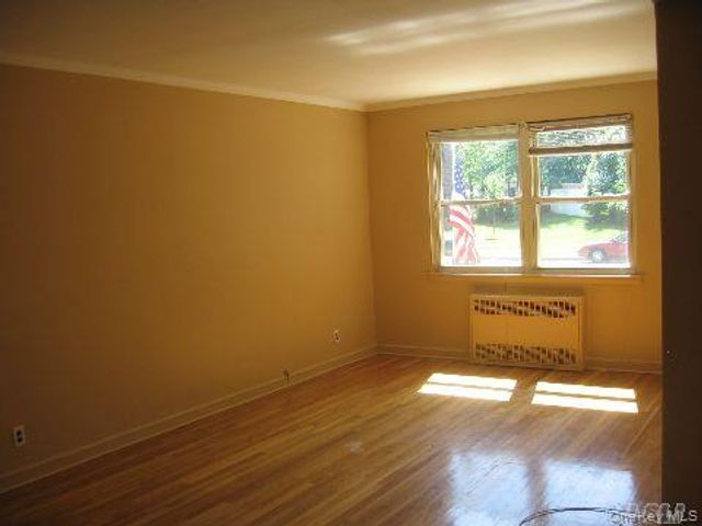 160-45 Willets Point Boulevard, Whitestone, NY 11357