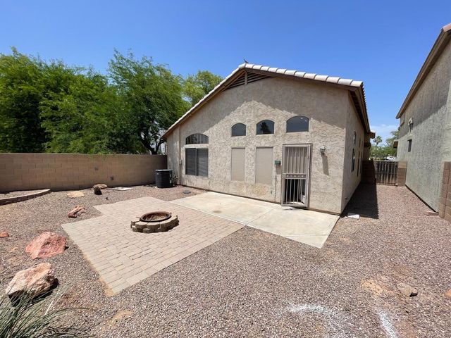 10541 W Almeria Road, Avondale, AZ 85392