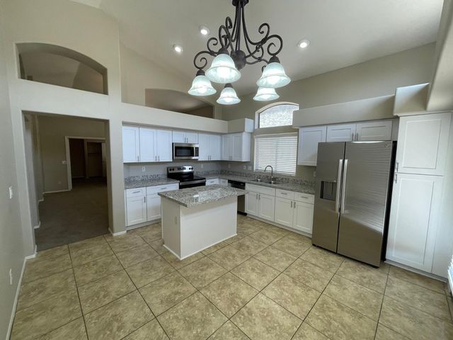 10541 W Almeria Road, Avondale, AZ 85392