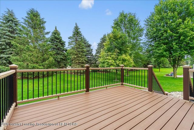12855 Chartreuse Drive, Dewitt, MI 48820