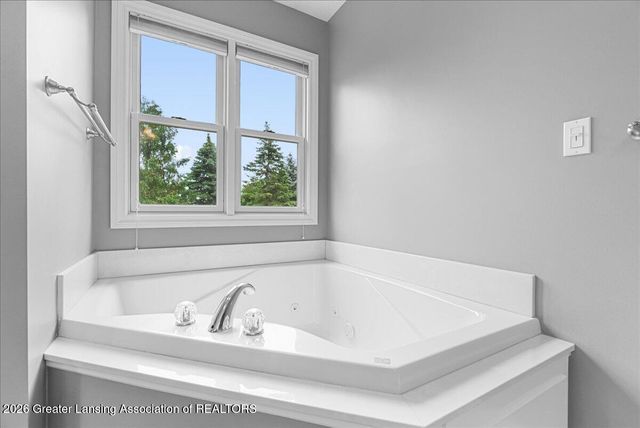 12855 Chartreuse Drive, Dewitt, MI 48820