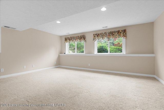 12855 Chartreuse Drive, Dewitt, MI 48820