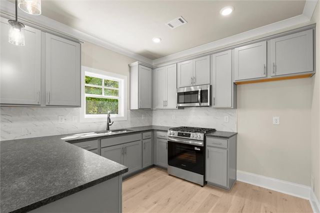 4290 Brookhaven Drive SE, Covington, GA 30014