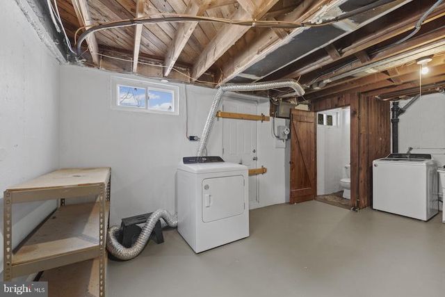 4002 CLARKS LN, Baltimore, MD 21215